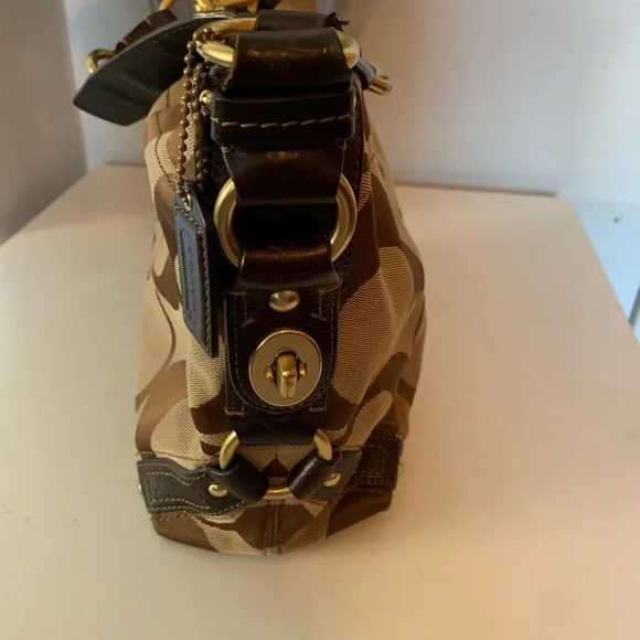 Coach Brown Shoulder Bag with Monogram Pattern - Picture 3 of 15